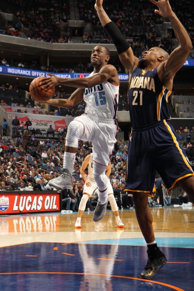 他不像传统 他不像传统